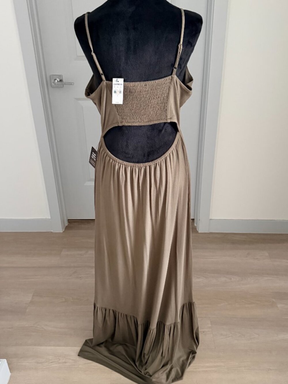 NWT EXPRESS Olive Green Maxi Cut-Out Dress Sundress Stretch Boho Beach Size Lg - Picture 2 of 8